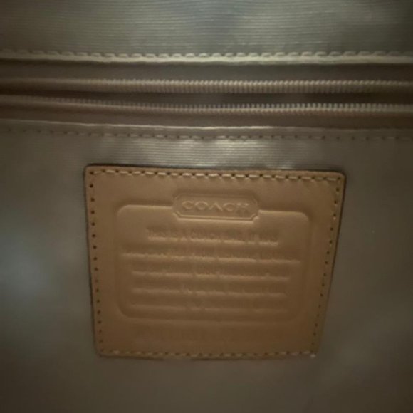 Coach Cream Tote Bag - Picture 9 of 16